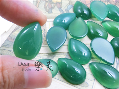 15*23mm水滴型蛋面綠瑪瑙
